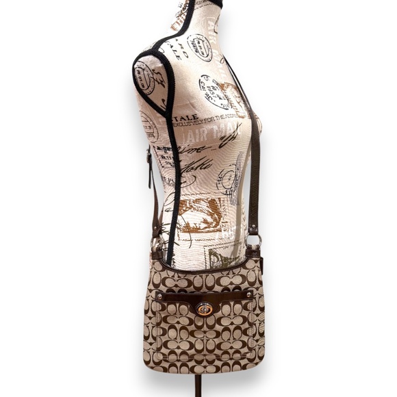 Coach Signature Brown Crossbody Bag Classic “C” Canvas, Patent Leather Trim - Picture 4 of 4